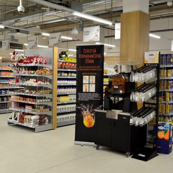 COOP Jednota Tempo Supermarket OC Tehelko - predajňa (3)